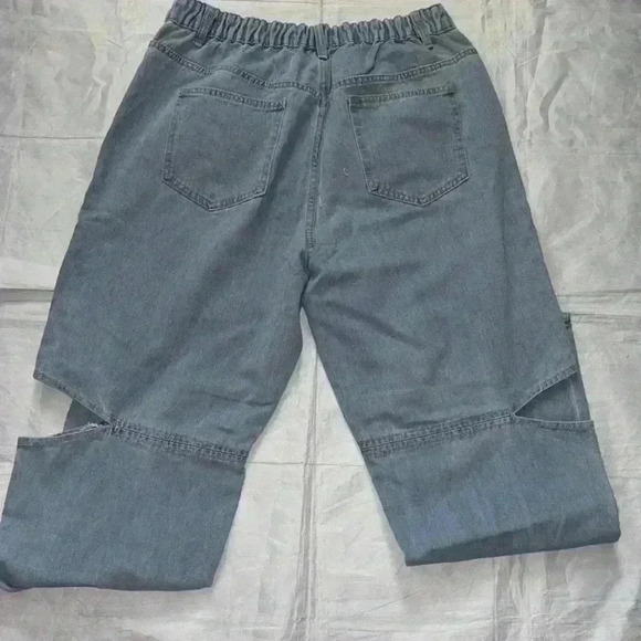 NWOT SHEIN side riped Jeans - Picture 2 of 11